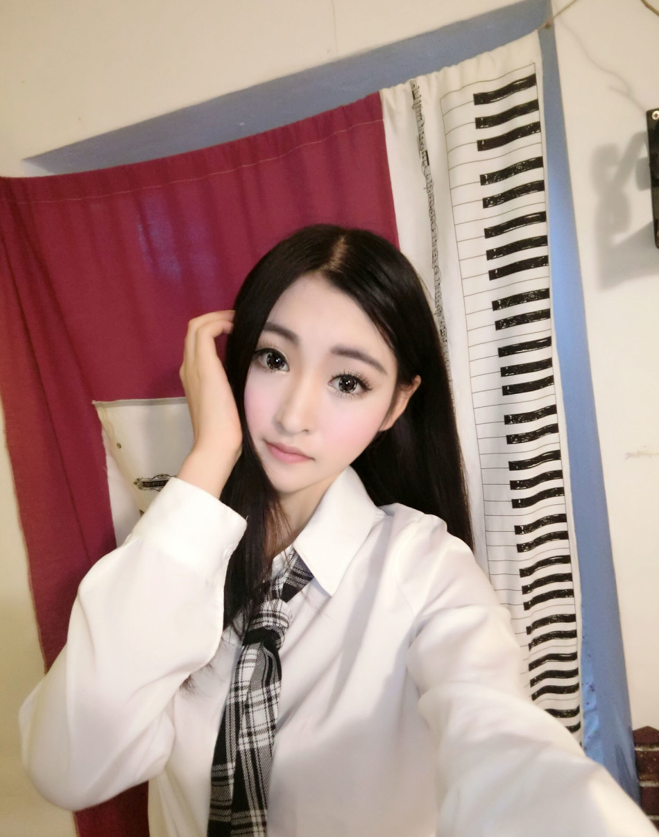 清纯showgirl沈梦瑶晒性感照_Z攻略-专注于游戏
