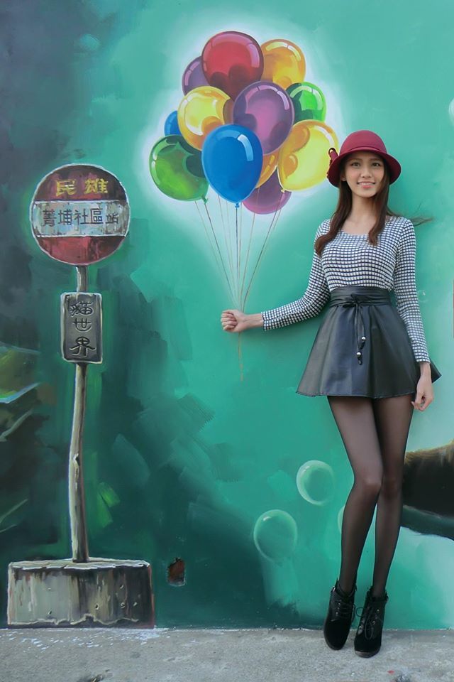 台湾长腿模特蔡译心代言游戏送腿控福利_Z攻