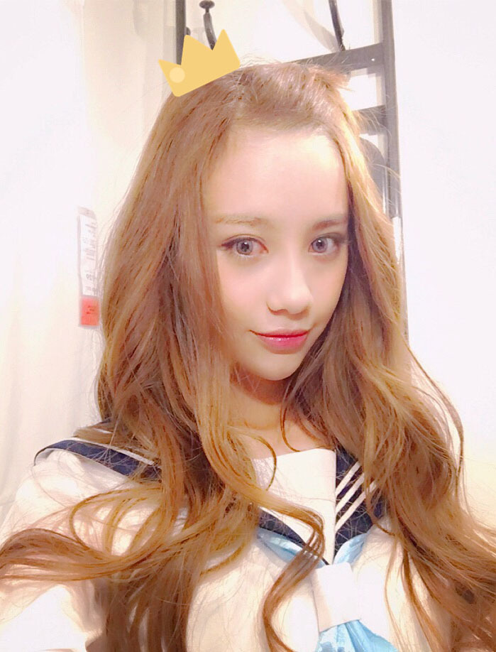 今天要为大家介绍的美女是一位平面模特于港妹,她具有混血气质美女的外表也被众多人群称作为小Angelababy,她那性感既可爱能驾驭不同风格的小女人外表也吸引众多摄影师的目光,因此拍摄了不同风格的平面作品。