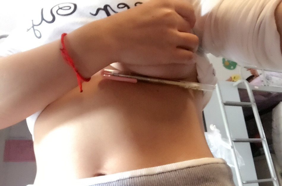 11区女生新标准引发晒胸狂潮