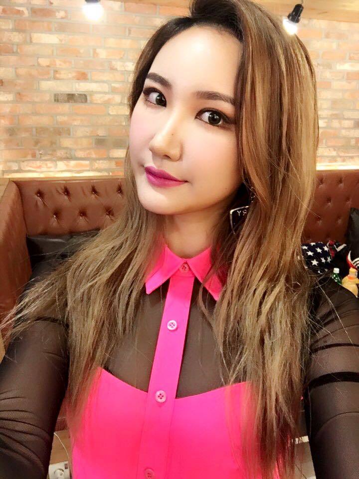 是韩国yedang entertainment公司的旗下女子组合,现由许率智,安孝真