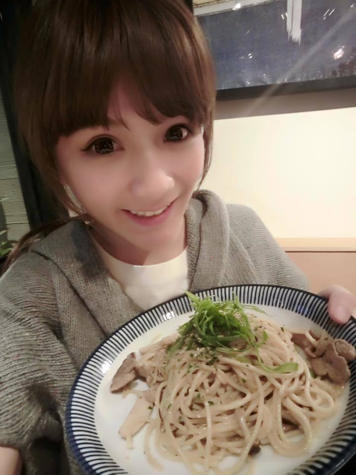 虎牙妹大尺度cos海贼王蕾贝卡_Z攻略-专注于游