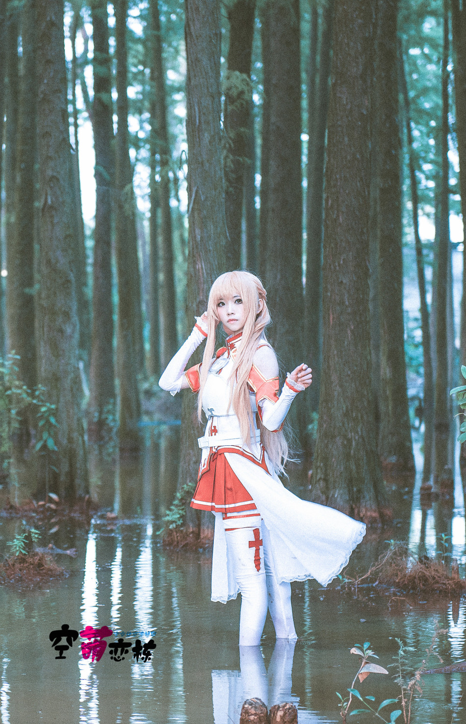 长腿配白丝 本子王亚丝娜cos