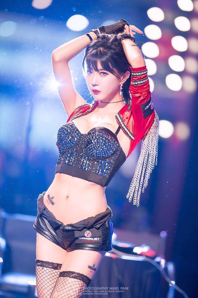 性感南韩女主播许允美直播热舞_Z攻略-专注于