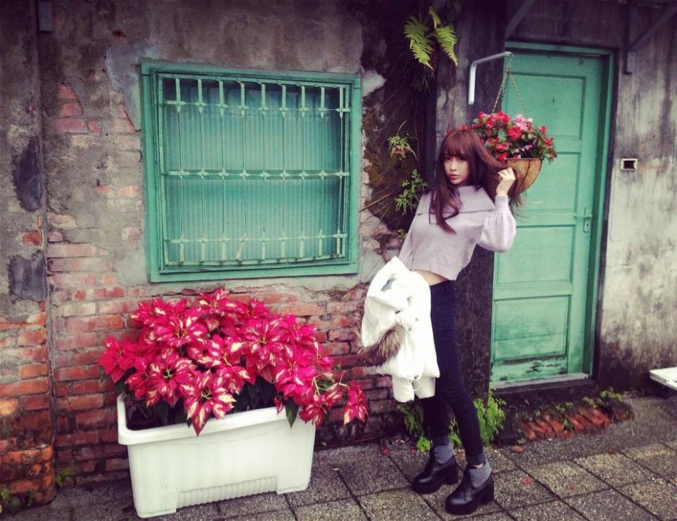 台湾正妹玩家cos春丽 长腿吸睛_Z攻略-专注于游戏攻略的网站