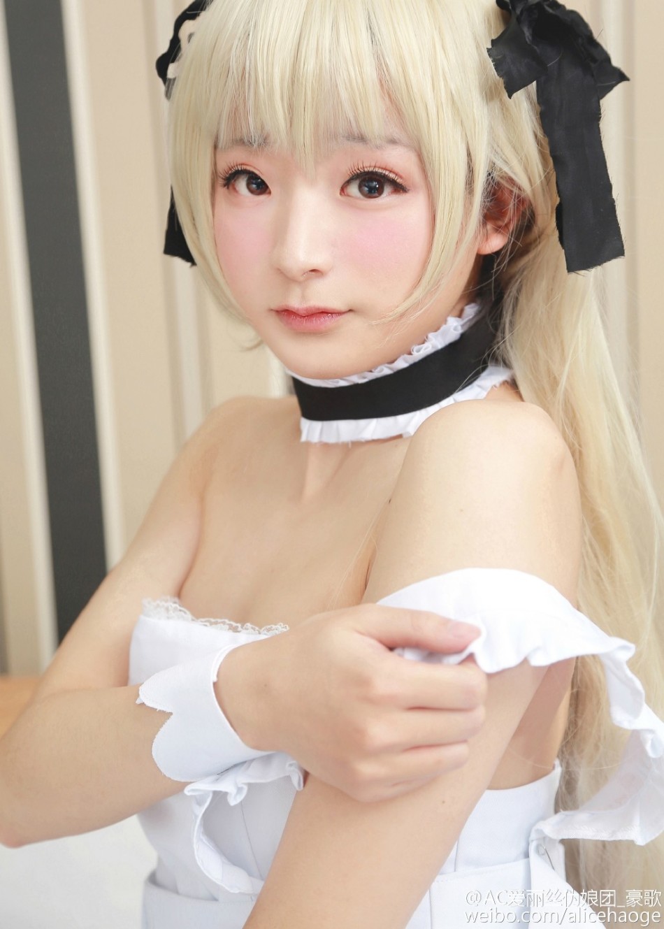 看完之后男默女泪的一组性感女仆Cosplay图_