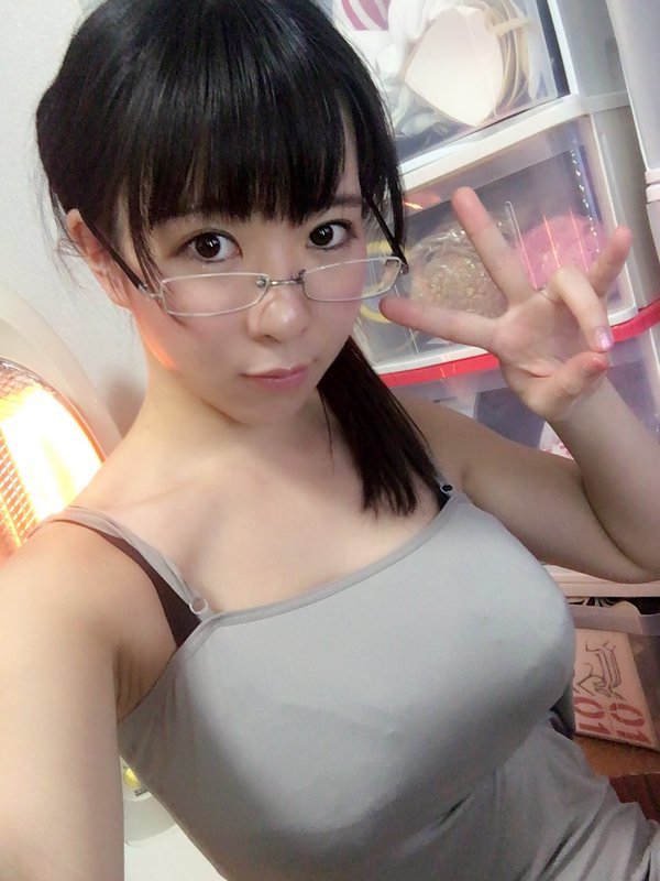 胸部比头大 日本最胸coser私照