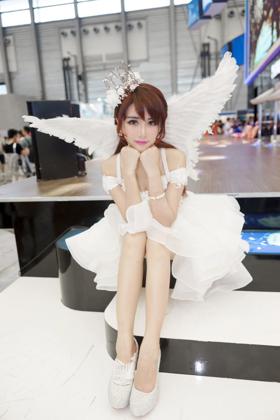 夏小薇婚纱_夏小薇婚纱内衣(3)