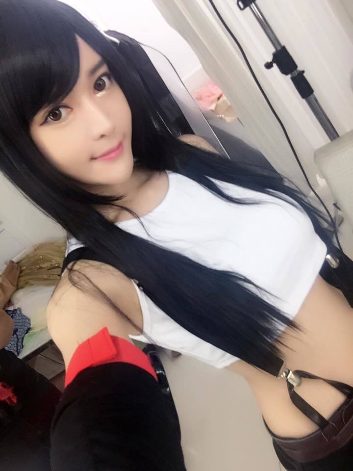 台湾游戏女主播莉亚性感私照