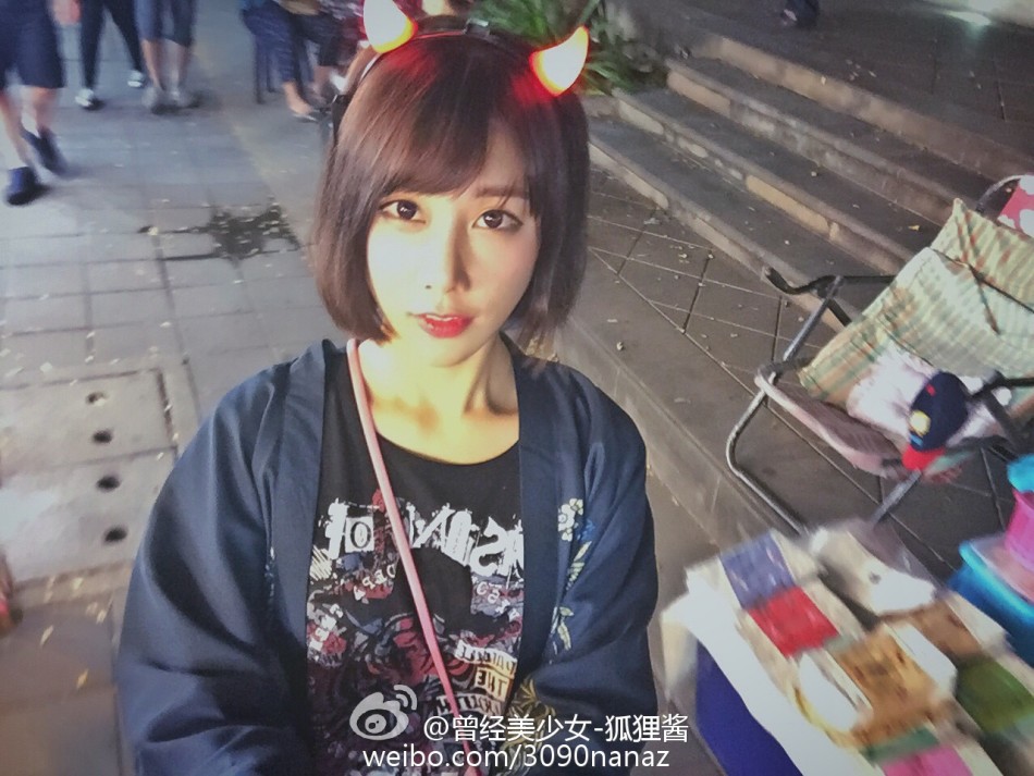 美女主播大尺度cos lol英雄