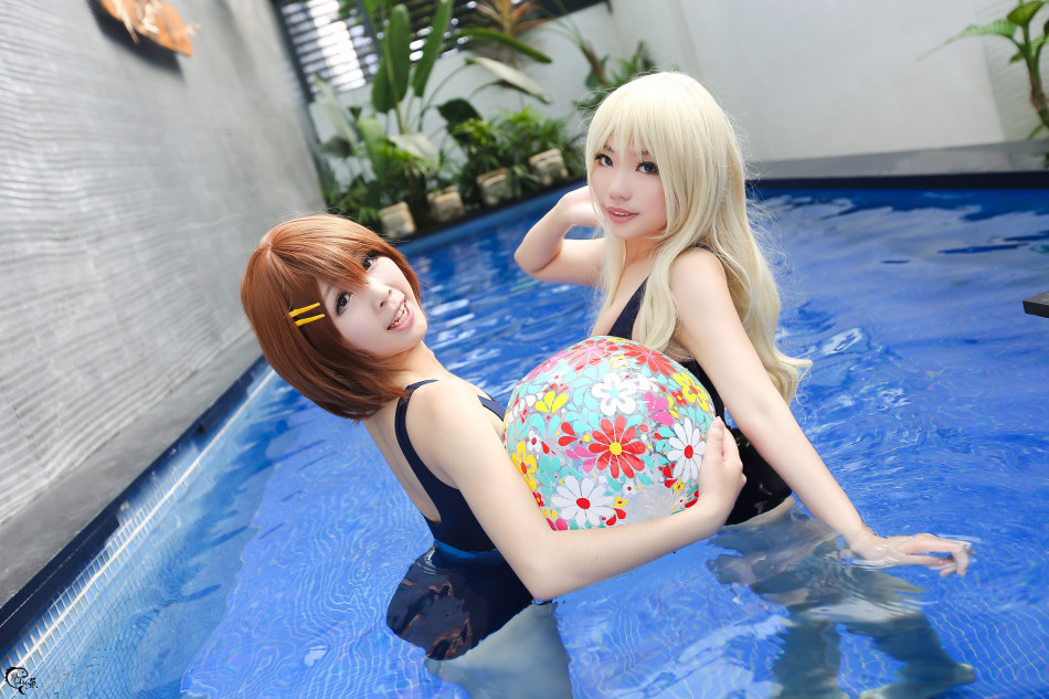 g奶女神黑丝诱惑合集 天天cosplay福利赏(35)