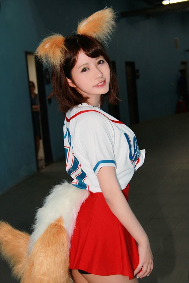 二次元才有的性感身材 台湾正妹cos大胸杀手(22)