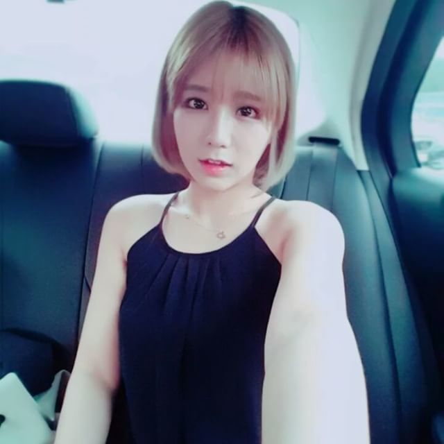 韩国主播伊素婉无内衣_韩国女主播阿英内衣