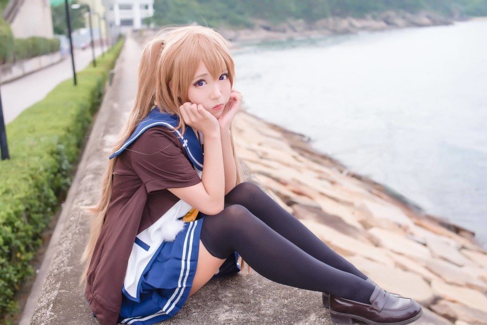 软萌coser晒泳装写真(9)