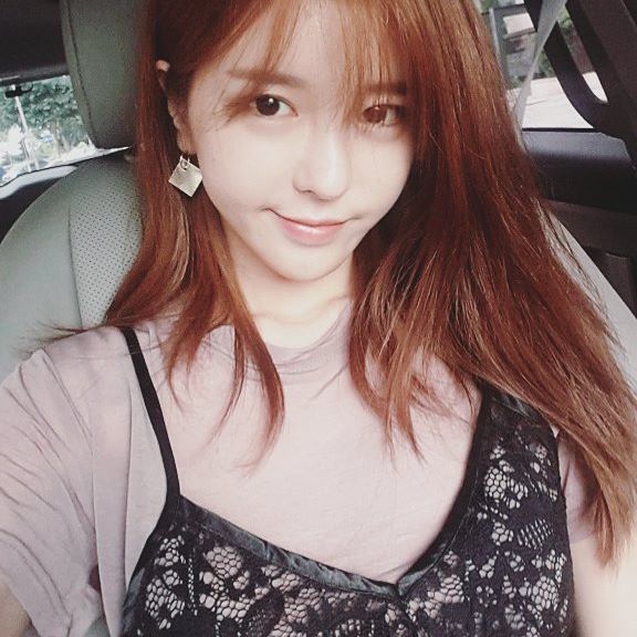 尹素婉无内衣_二次元无内衣照片