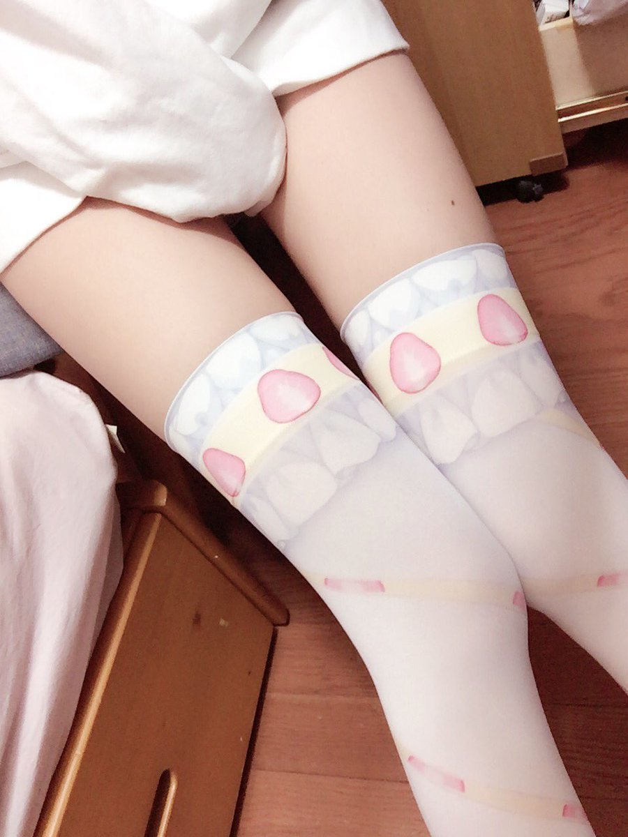 足控福利 长腿萌妹蹂躏耀西