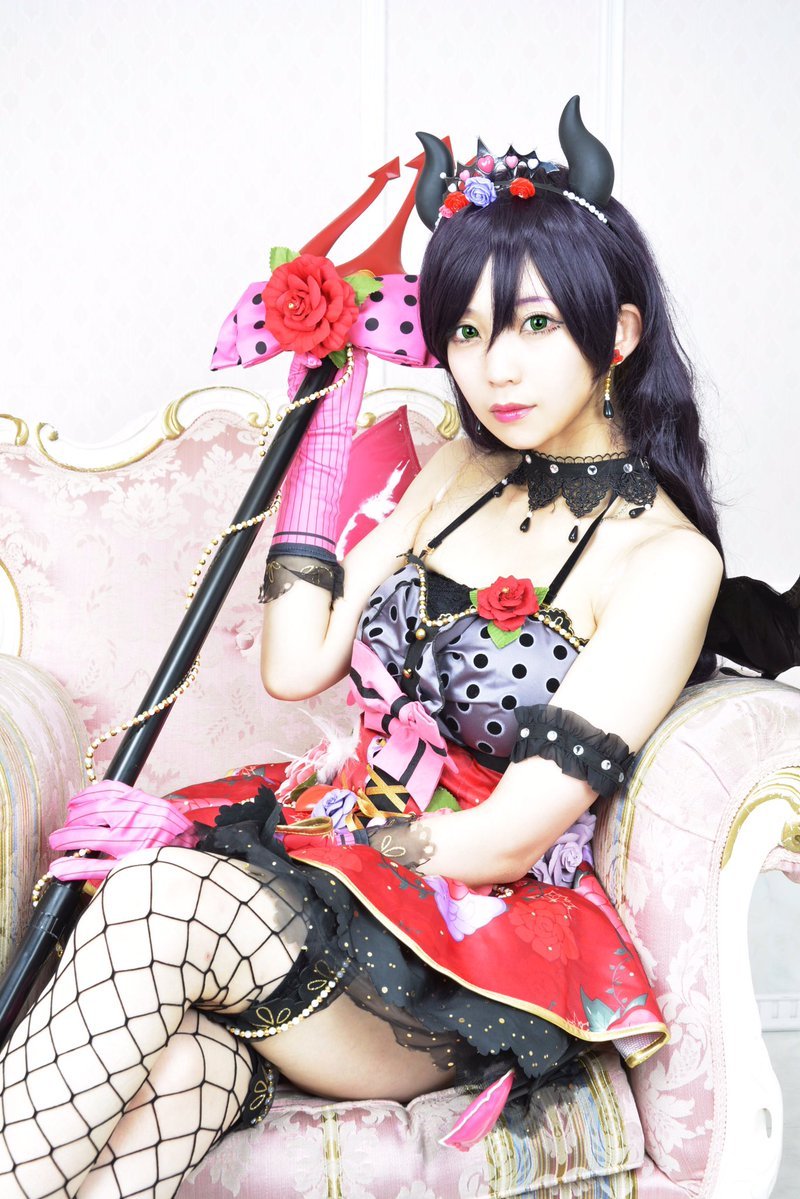 11区清纯偶像艺人爱玩游戏 cos可爱游戏人物