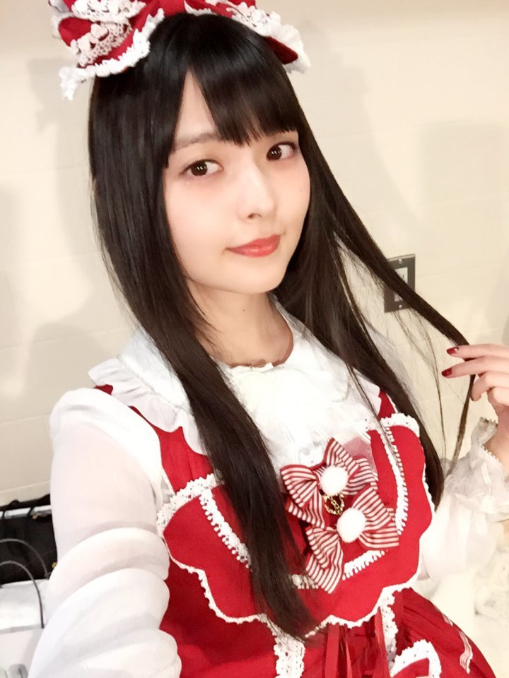 上坂堇内衣_上坂堇性感内衣