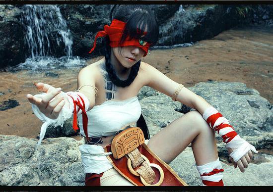 电脑上wap网:lol女版盲僧cosplay_新浪图片
