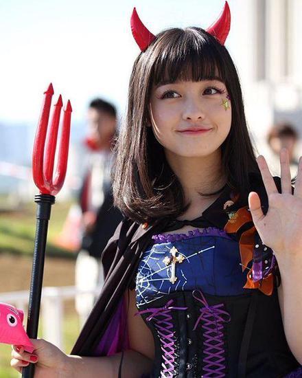 千年一遇的美少女"桥本环奈所属团体rev.