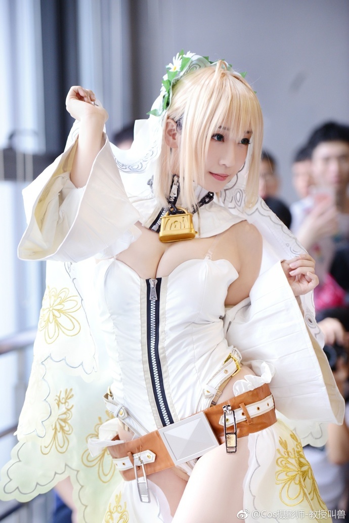 性感柔美 伊织萌cos尼禄