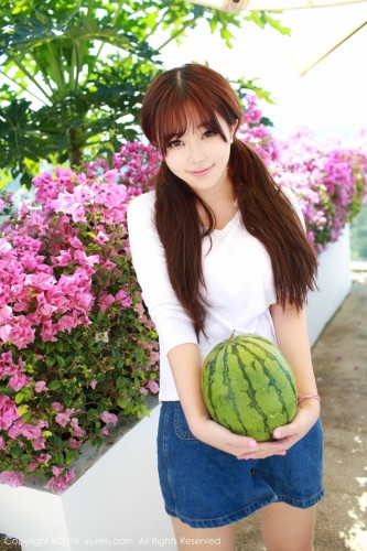 炉石美女主播刘飞儿私照清凉一夏让你喷血