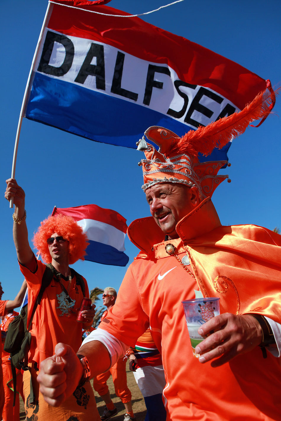 荷兰vs斯洛伐克球迷疯狂 -- 佛山E家|佛山信息网