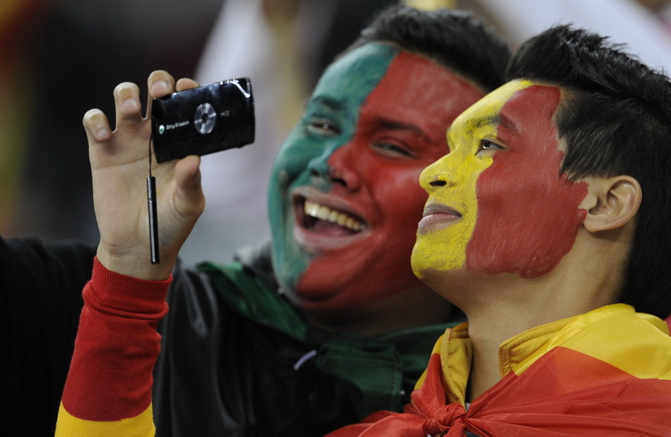 西班牙VS葡萄牙球迷精彩图 -- 佛山E家|佛山信