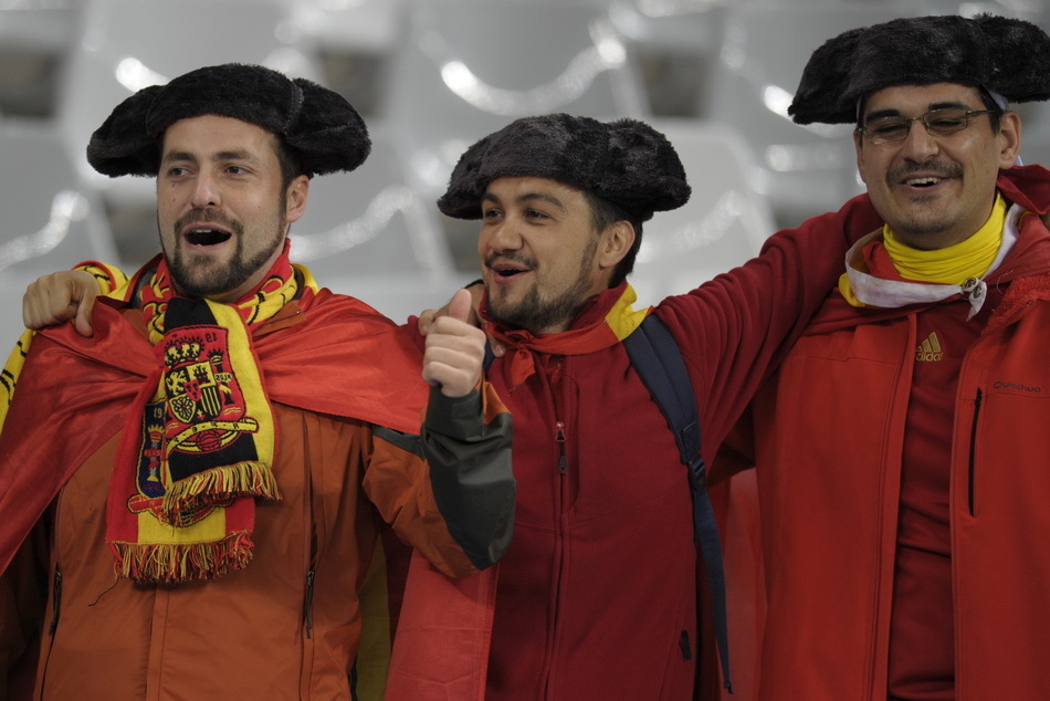 西班牙VS葡萄牙球迷精彩图 -- 佛山E家|佛山信