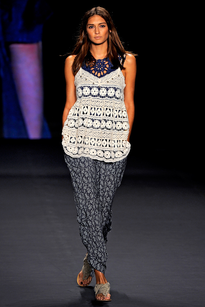 vivienne 43022_680777_973383.jpg