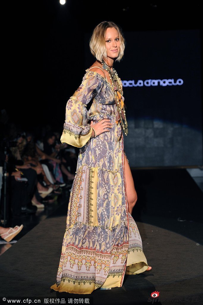 2014米兰春夏时装周:比基尼主题走秀浙江纺织