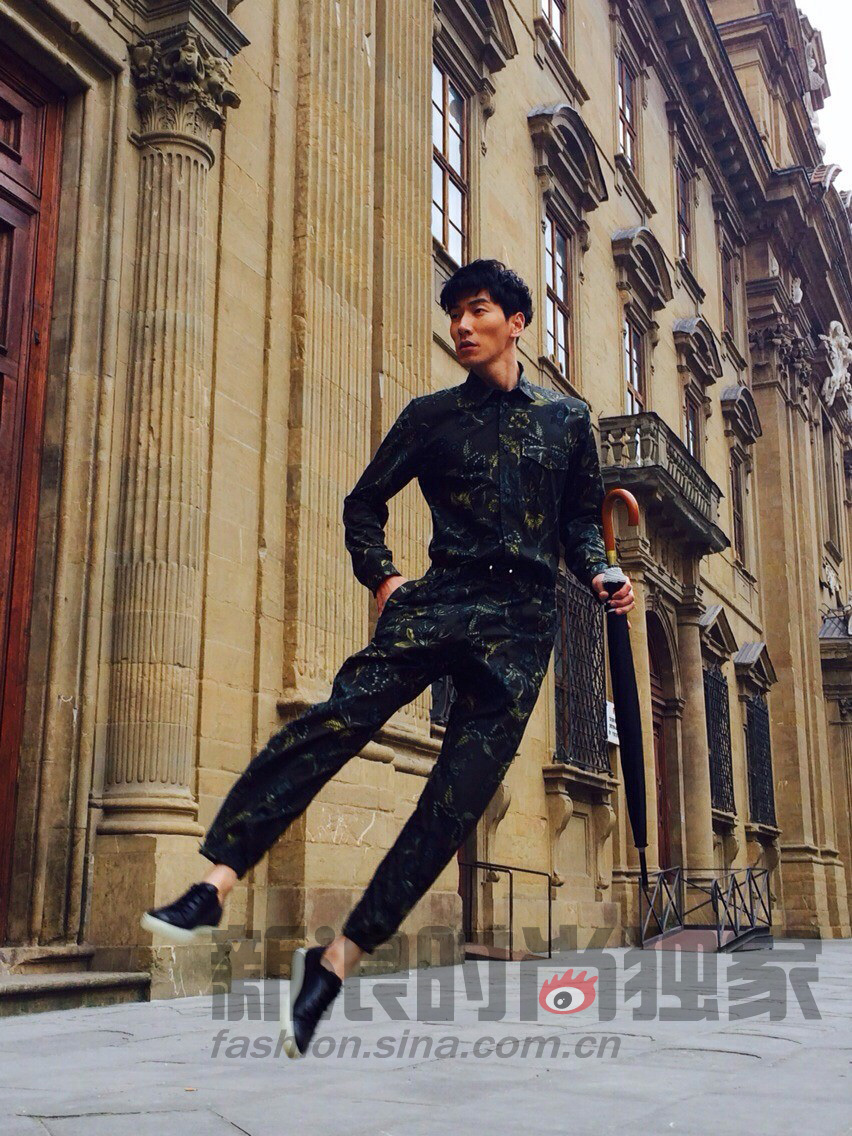 亮点米兰 张亮佛罗伦萨逛gucci博物馆咖啡厅_