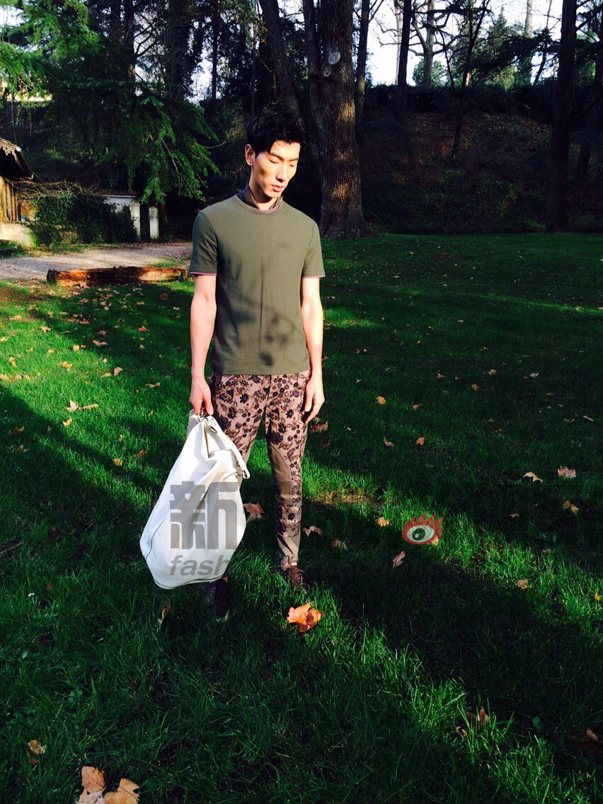 亮点米兰 张亮佛罗伦萨逛gucci博物馆咖啡厅_