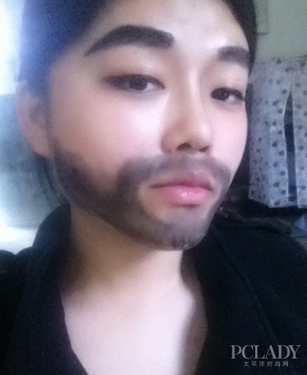 微博掀假胡子大赛 <em>萌妹子</em>一秒<em>变</em>女神经 -- 佛山