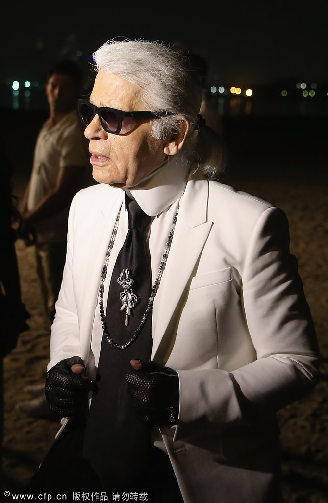 Chanel 2015早春度假系列 中国超模孙菲菲走秀