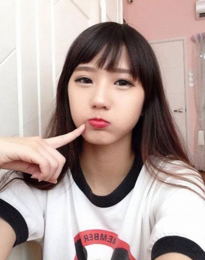 马来西亚17岁美少女走红网络 -- 佛山E家|佛山
