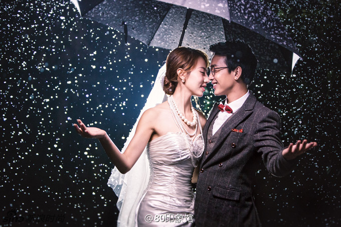婚纱照人太小_闺蜜婚纱照两人