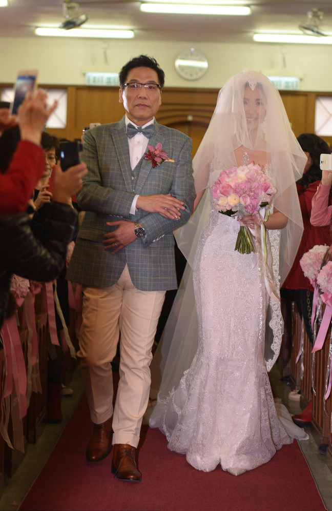 李亚男婚纱_李亚男婚纱照(3)