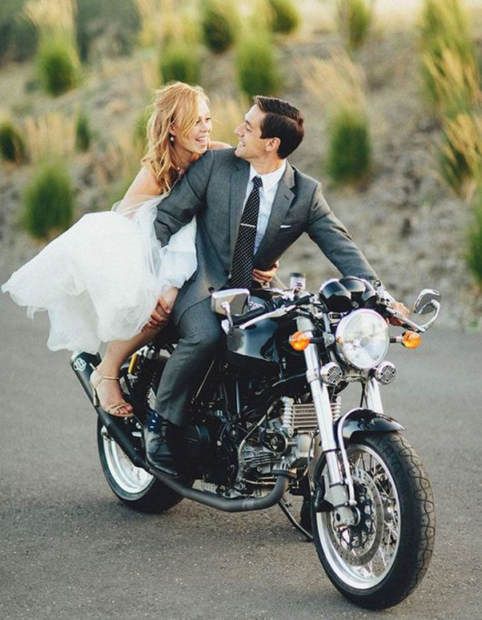 亲吻拥抱创意姿势 新人婚纱照拍摄技能get√ -