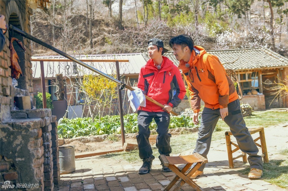 谢霆锋携《十二道锋味2》来袭,谢霆锋携《十二