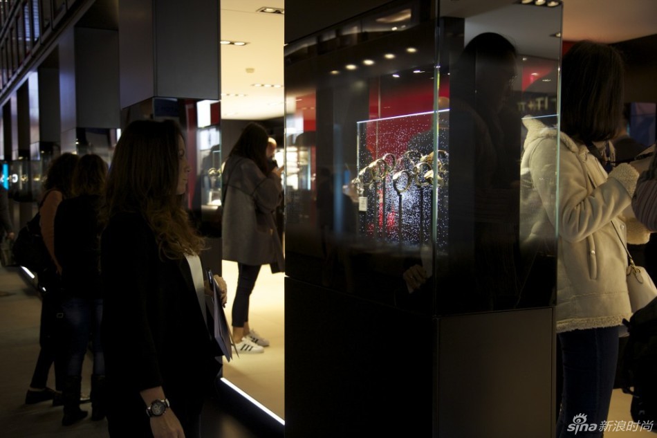 直击2016巴塞尔表展 顶级品牌展台抢先看