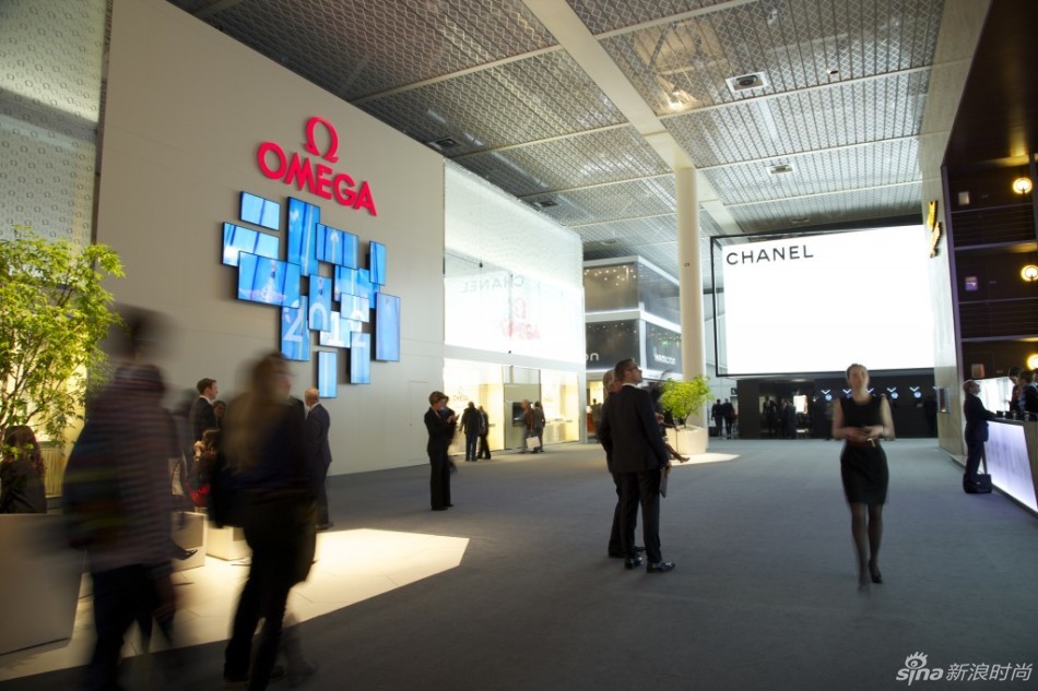 一年一度的巴塞尔国际钟表珠宝博览会(2016 Baselworld)于2016年3月17日至24日在瑞士巴塞尔展览馆举行。一起看看顶级品牌的展台有哪些亮点吧。