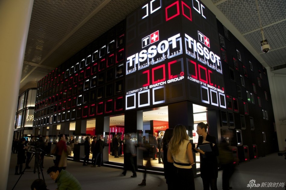 一年一度的巴塞尔国际钟表珠宝博览会(2016 Baselworld)于2016年3月17日至24日在瑞士巴塞尔展览馆举行。一起看看顶级品牌的展台有哪些亮点吧。