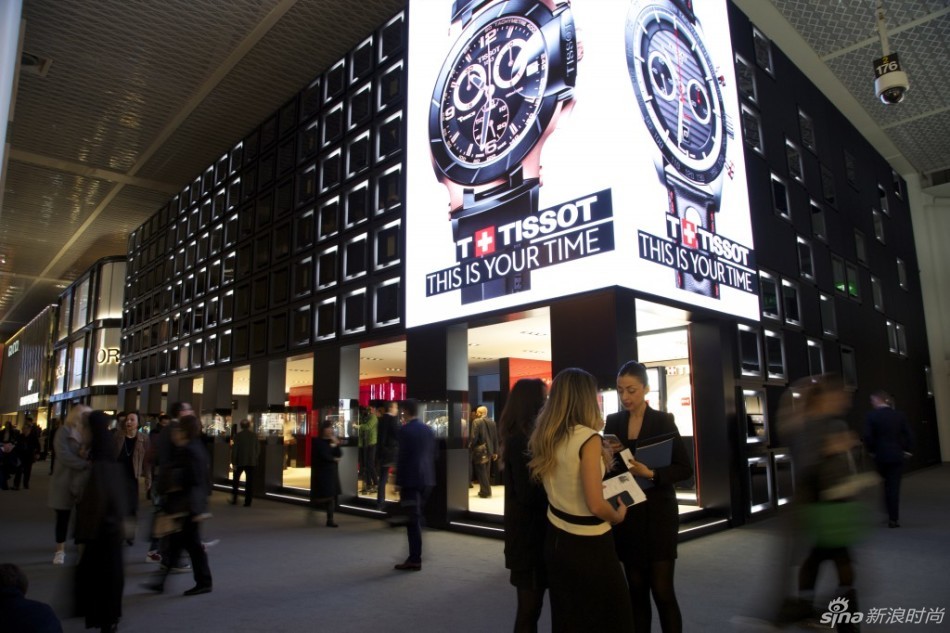 一年一度的巴塞尔国际钟表珠宝博览会(2016 Baselworld)于2016年3月17日至24日在瑞士巴塞尔展览馆举行。一起看看顶级品牌的展台有哪些亮点吧。
