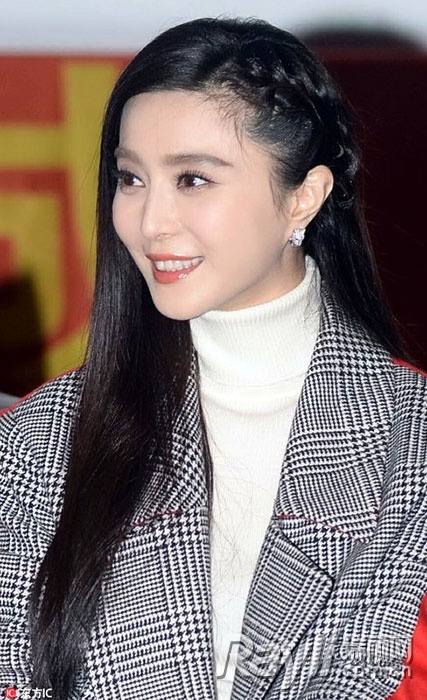 圣诞派对季最吸睛的10款仙女编发,拿走不谢!