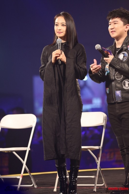 不做内裤甲你与允儿刘雯只差一双短靴-路人呼糸情趣女丁字带时尚图片