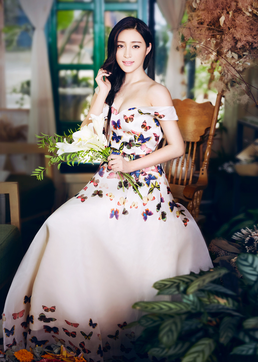 甘婷婷曝花仙子写真 清纯性感魅力撩人