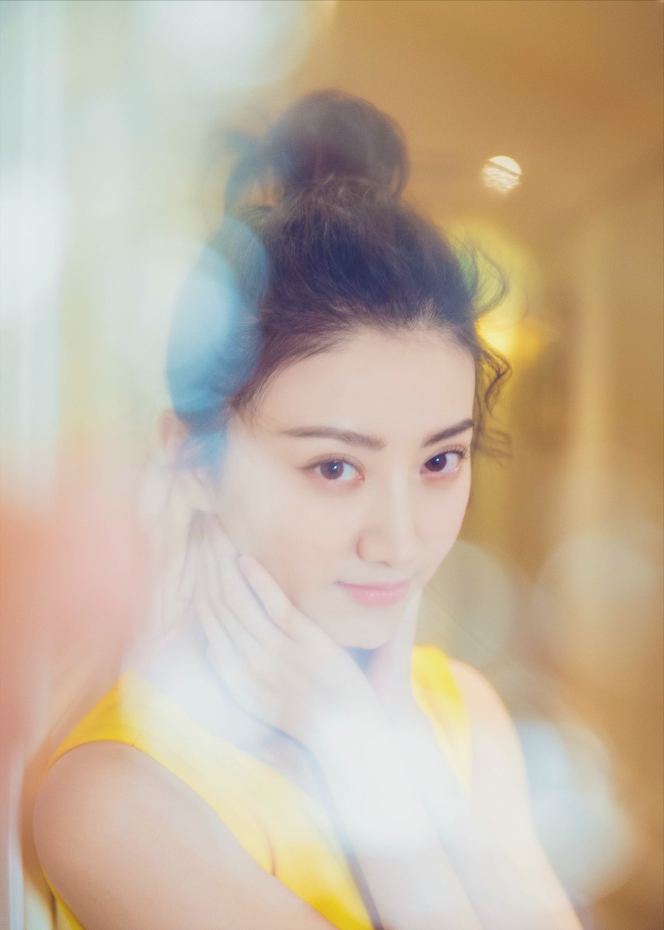 上海热线女人频道--景甜迪奥巴黎行美照曝光 飞