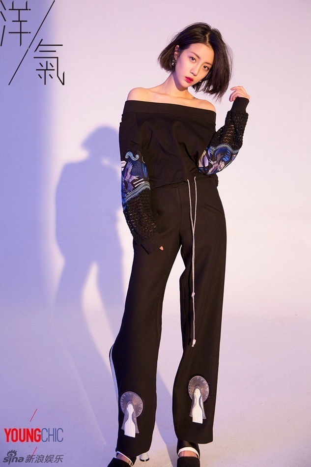 李溪芮教你服饰百搭的咬唇妆[8]