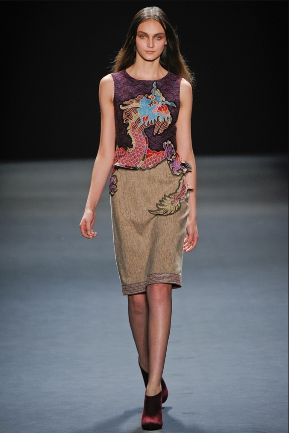 vivienne 16124_112283_149775.jpg